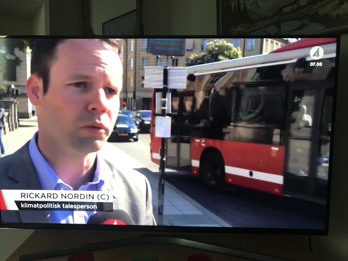 rickardnordin's tweet image. 🚌 Använd samma kollektivtrafikkort i hela Sverige. Enkelt och självklart förslag från mig och @Centerpartiet i @Nyheterna! #svpol