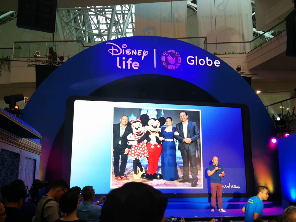 joshaneOFC's tweet image. Launching of Globe's Disney DLife App happening right now at Glorietta Activity Center. Marami pang ganap, including fun Disney activities for the entire family. You can also watch it via FB live stream: goo.gl/xs9fNm

#GlobeOfGood #TimePlease #GlobeDisneyLife