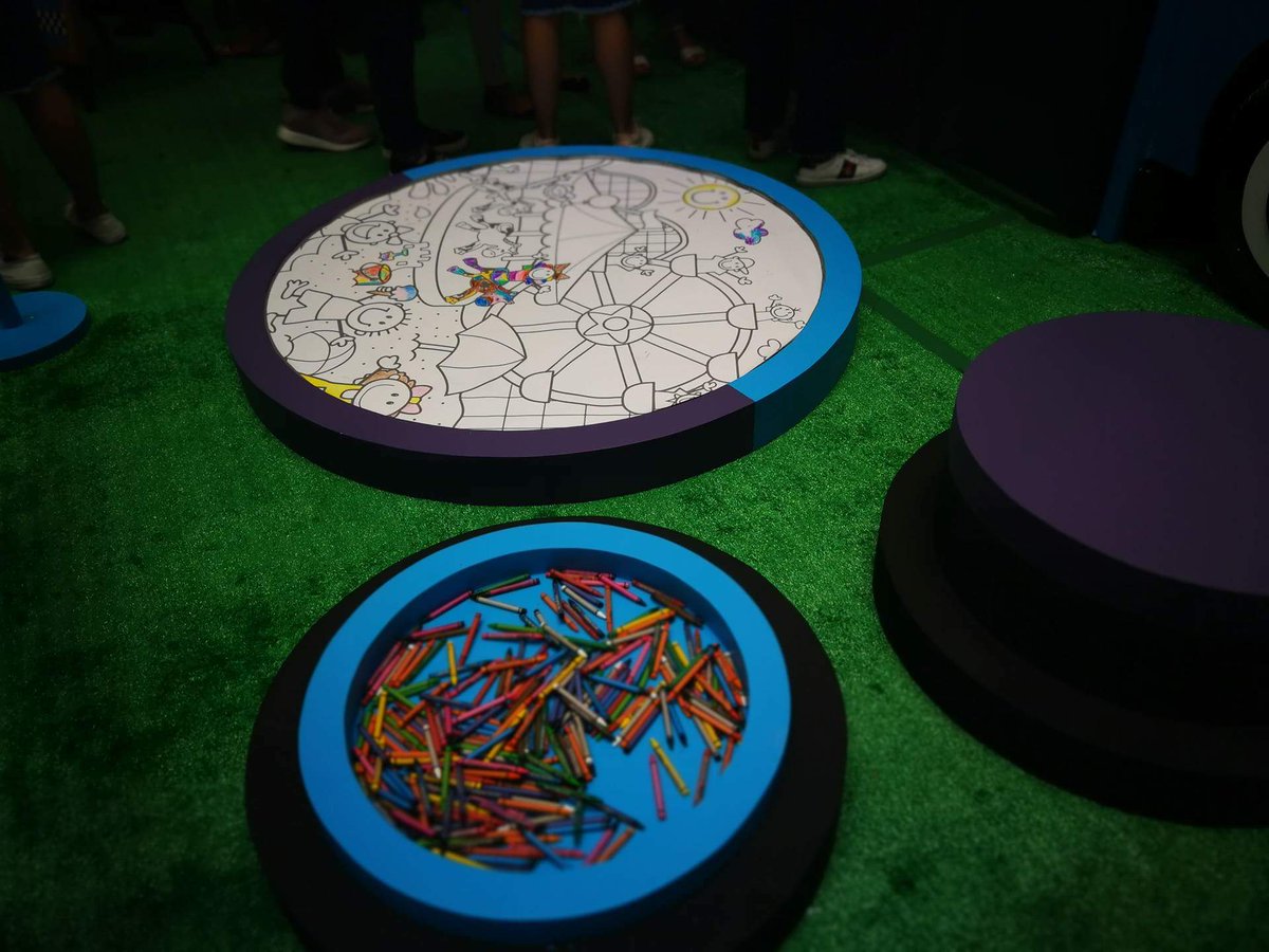 joshaneOFC's tweet image. Launching of Globe's Disney DLife App happening right now at Glorietta Activity Center. Marami pang ganap, including fun Disney activities for the entire family. You can also watch it via FB live stream: goo.gl/xs9fNm

#GlobeOfGood #TimePlease #GlobeDisneyLife