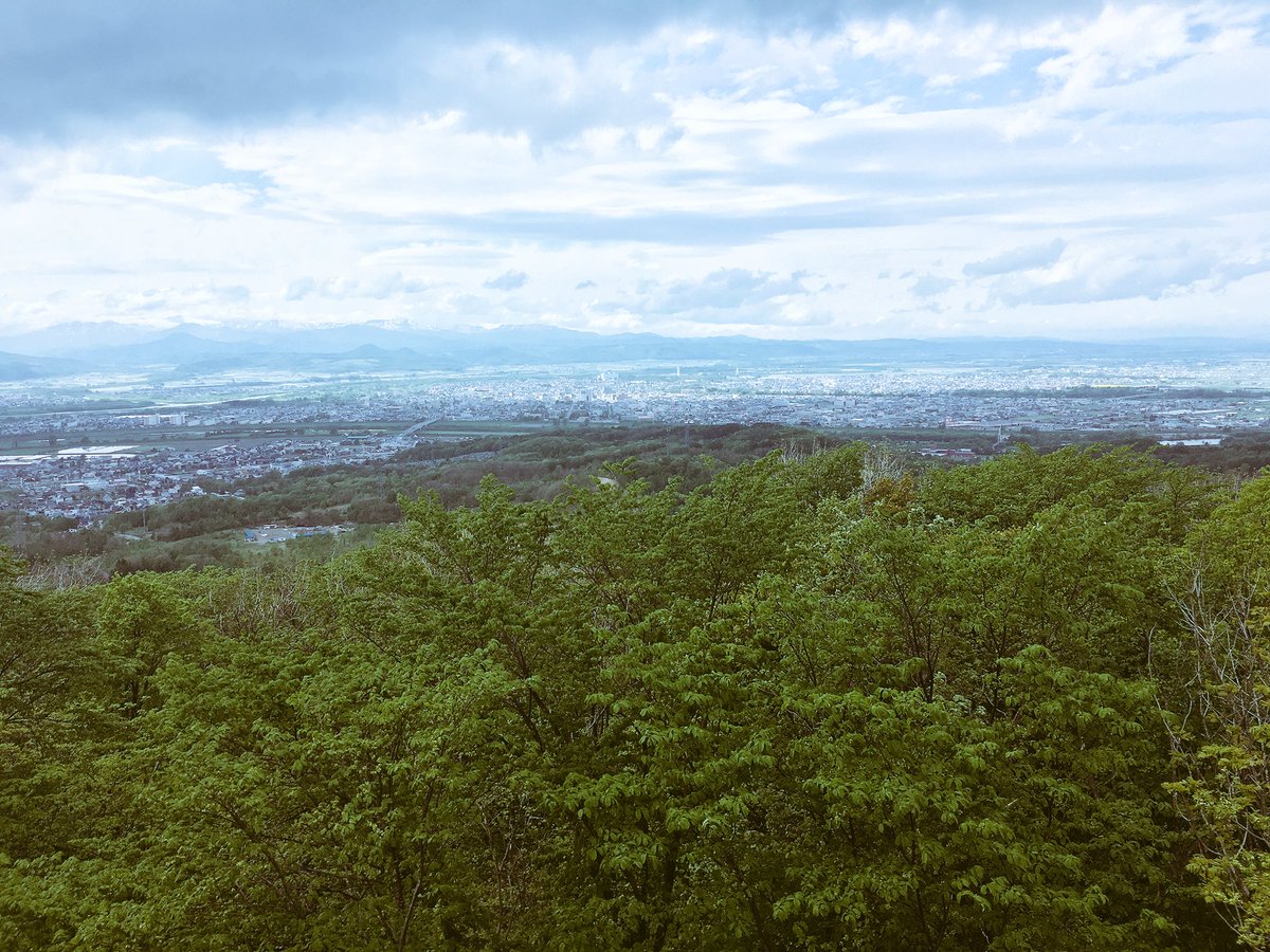TK_sangaku's tweet photo. 今、練習登山(トレーニング)として
石山に来ています！！

こんなに綺麗な景色が身の回りにあるなんて…と、北海道の自然を感じて堪能しております☺️笑 https://t.co/41NhQyIPvc