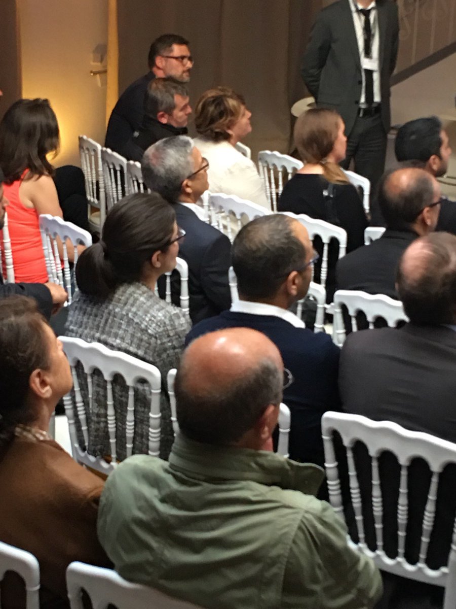 yannmicque's tweet photo. BNP Paribas Immobilier a présenté en avant première à 90 clients le programme Village DELAGE à Courbevoie @JulienJamotpro @Nathalielej @mabanque_bnpp @bnpp_recrut https://t.co/CiVyalP068