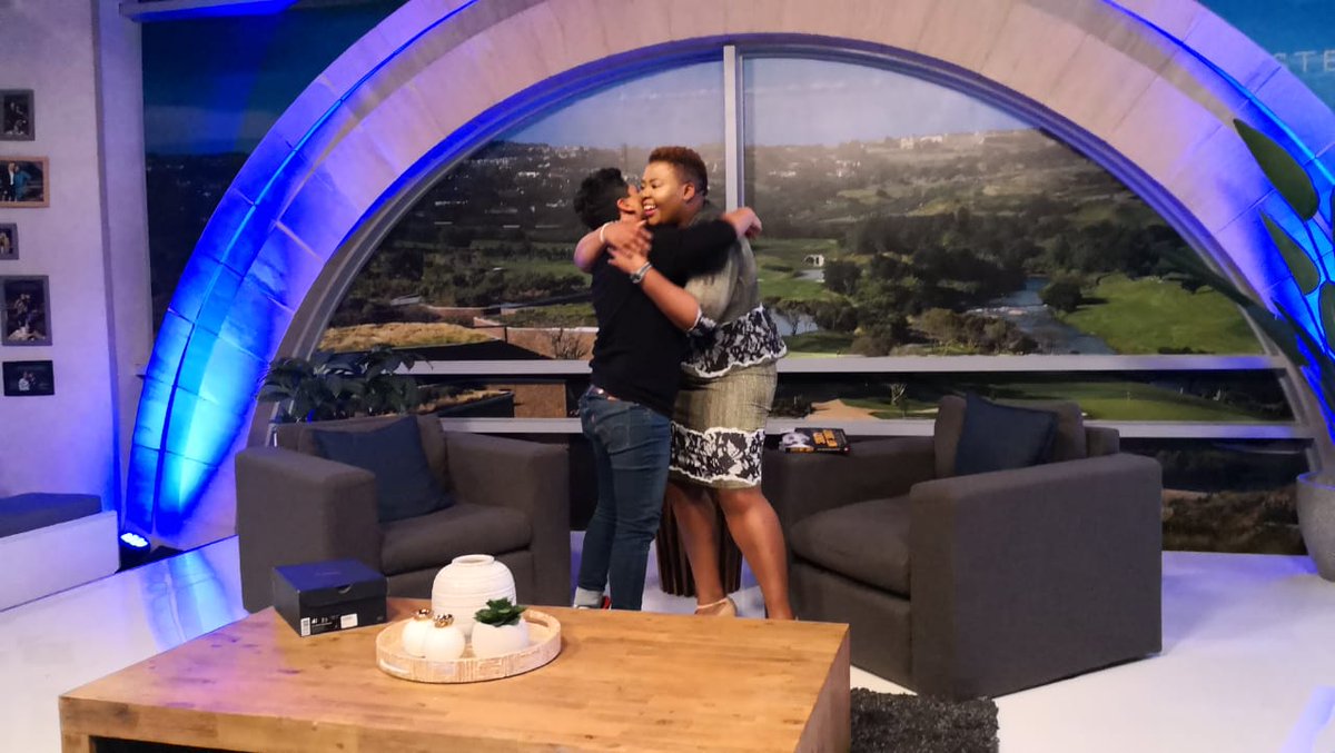 Sage_Of_Absurd's tweet photo. Last night magic happened. I had the pleasure to be on @realtalkon3 talking #sorrynotsorry with Anele and then the heavens opened up and rained #Jordans when the good, good people of that team gifted me a pair during broadcast.
#sorrynotsorry #downforbrown #shoutlouder https://t.co/DhGvRJRNlT