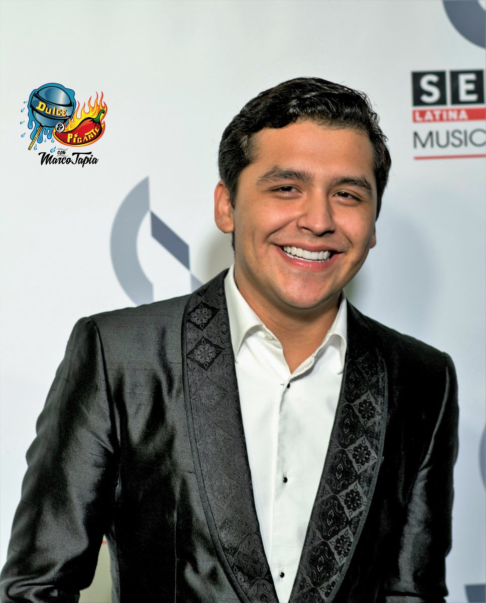 MarcoTapiaTV's tweet photo. 2018 SESAC Latina Music Awards, en Los Angeles, California
... con @_christiannodal , @erikaender , @SoyFerCorona https://t.co/ZmrFWmmt7a