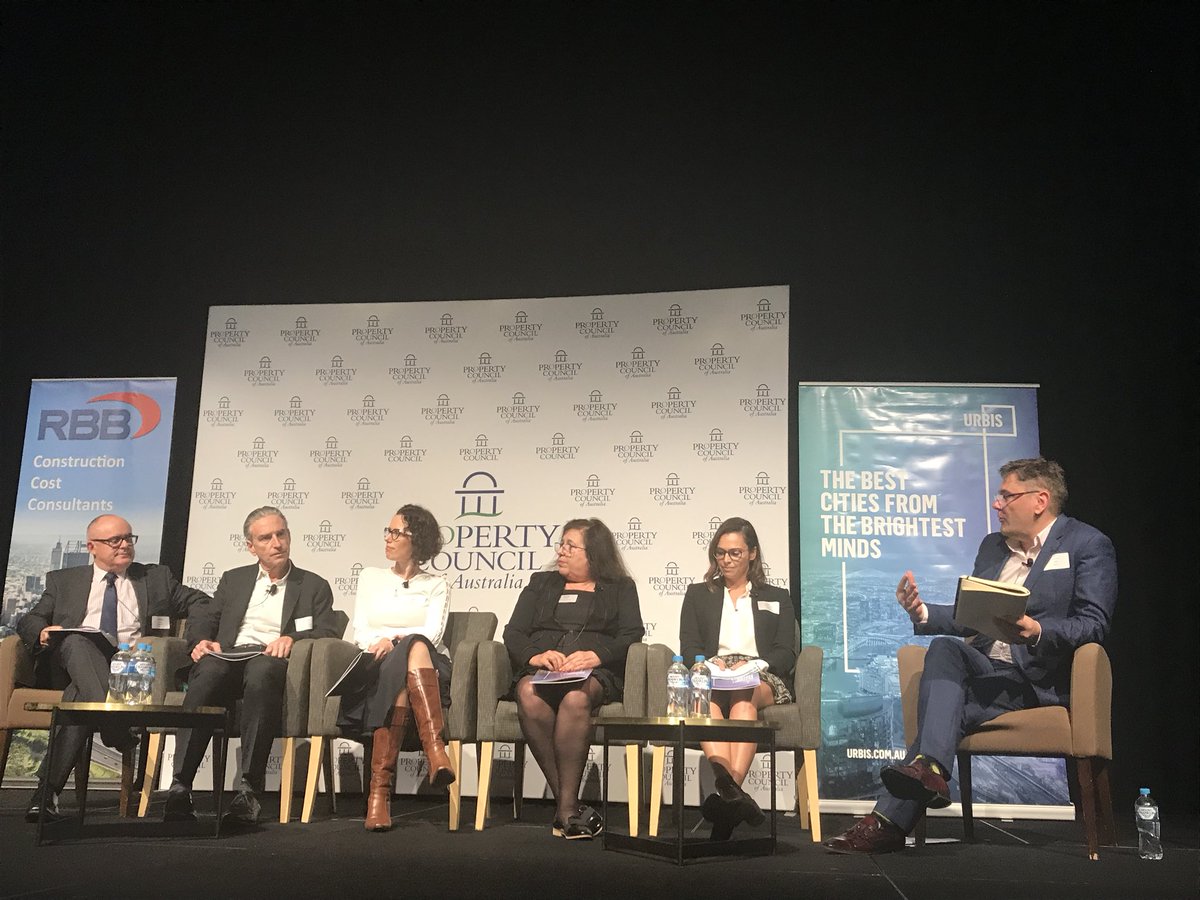 iacomella_lino's tweet photo. Experts debating prioritising METRONET station precinct developments  - inner, outer metro, both? @propertycouncil @UrbisAustralia industry lunch forum #wapol https://t.co/cJAwnHvA7k