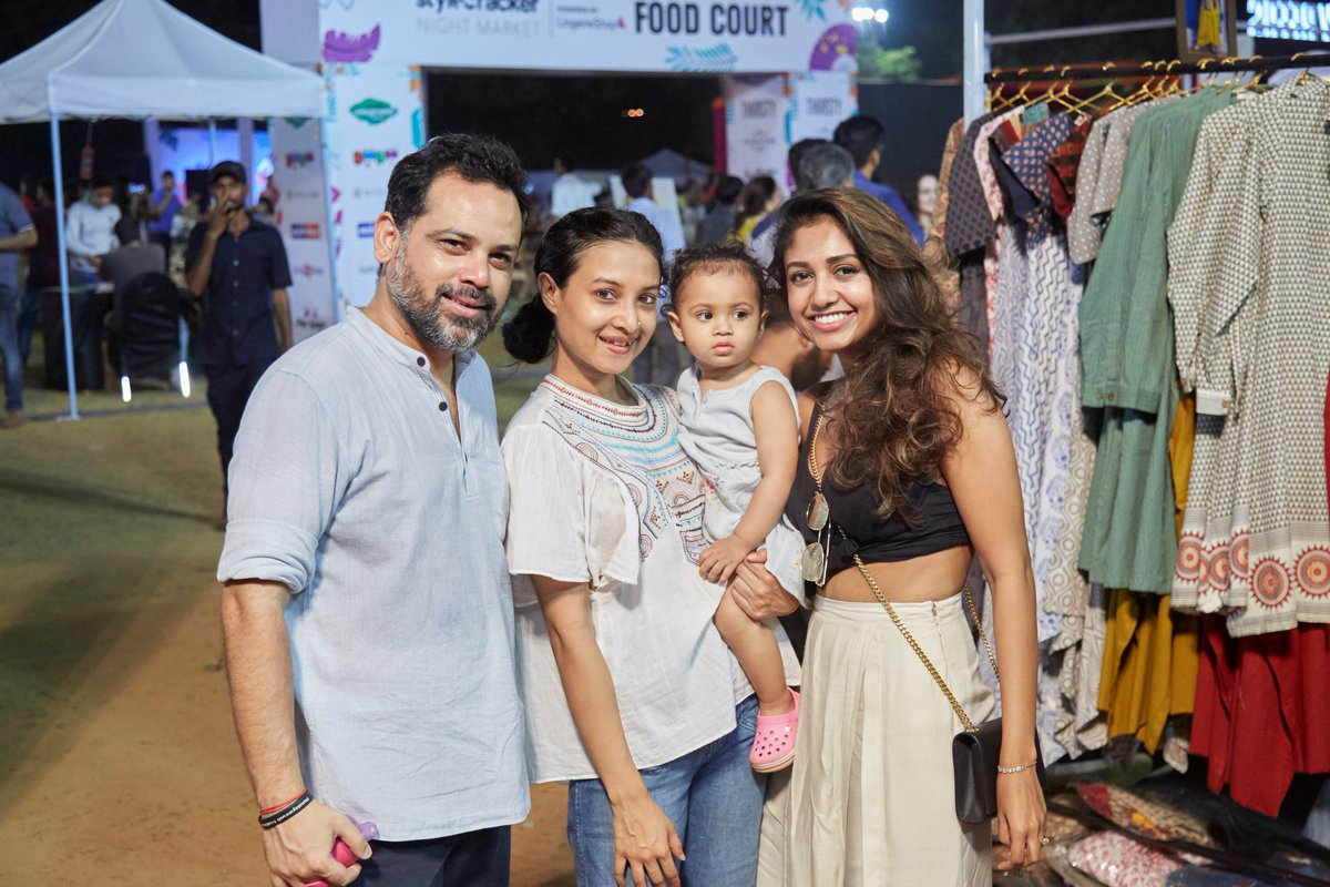 The #SCNightMarket promises fun for the whole family! We had adults and kids who looked like they were having a blast.