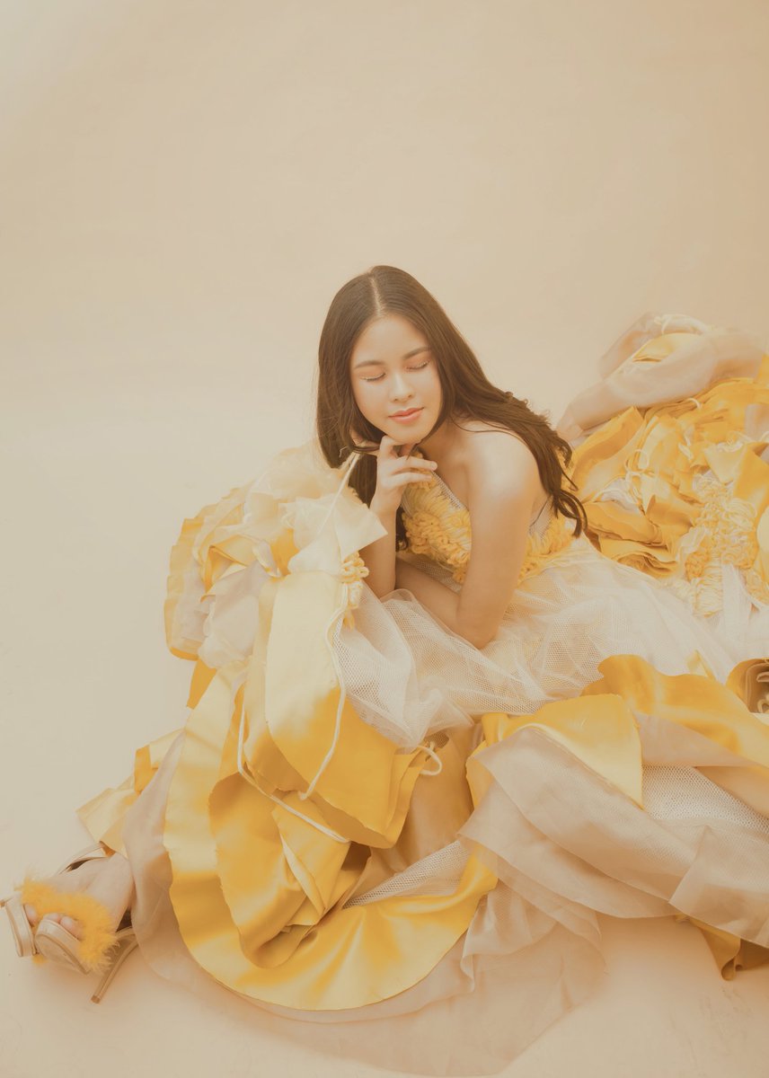 Hahhh I look like maiz con hielooo

(っ^ ◡^)っ  ~❄✨