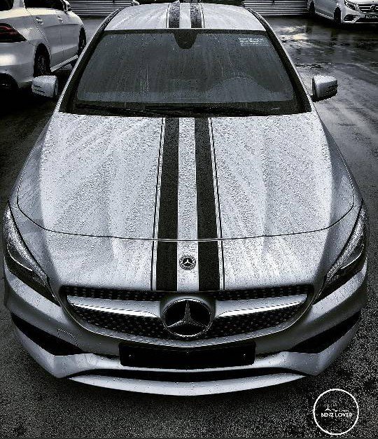 Benzlover_ng's tweet photo. 💦🌧🌧🌧

Rain falls
pitter- patter
the heavens burst
splitter - splatter
it pours
drip - drop 
down
noisily 
making itself known
and thunder growls 
to tell us 
I'm Here

#MercedesBenz 
#MercedesAMG 
#rains
#rainyday 
#FineBenzTwitter 
#benzlover https://t.co/Fbn353vEUh