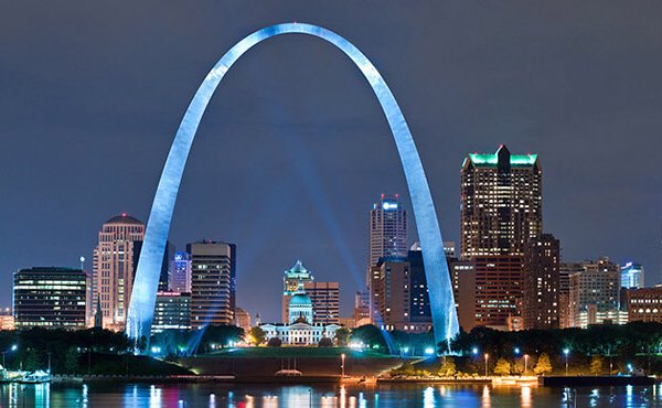 MoonshotC's tweet photo. Happy 50th anniversary to the fabulous @GatewayArchSTL which was officially unveiled #OnThisDate in 1968. It is 192m (630ft) in height. Find out more on its website; https://t.co/MBVW2Msgcn #gatewayarch #stlouis #missouri #OTD https://t.co/WEHjxEHOqe