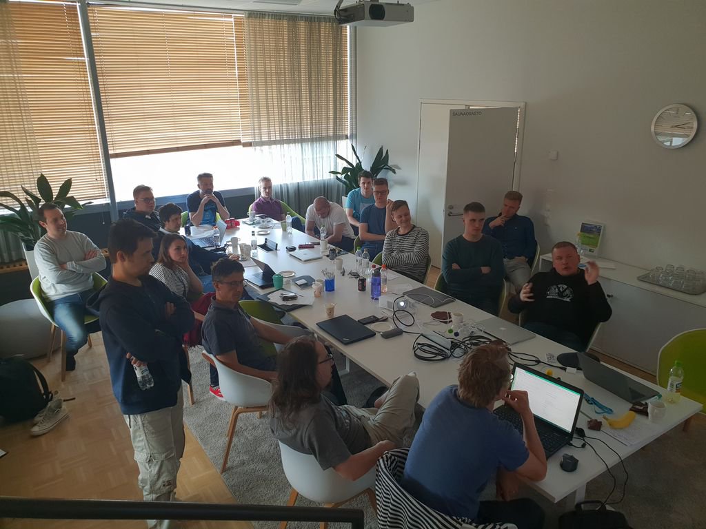 Balansio's tweet photo. Serious brainstorming is on for new features of #Balansio – stay tuned! #healthtech #developing #diabetesmanagement #diabetes #ArtificialInteligence #finland https://t.co/3fhg4LyhYK