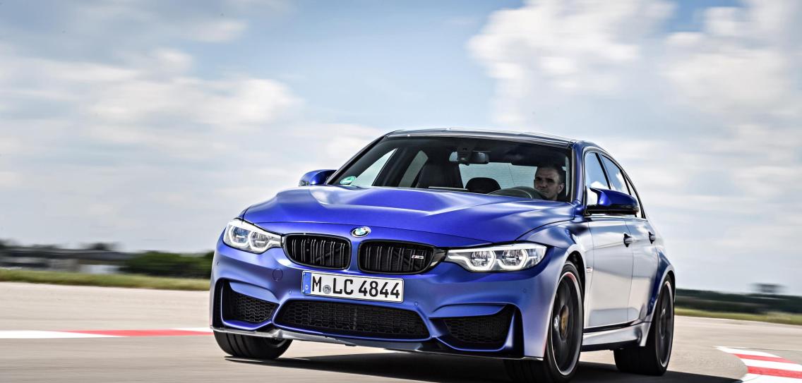 autoderwoche's tweet photo. Mehr Leistung, niedrigerer Schwerpunkt. Der @BMW #M3CS mit 460PS ist mein #AutoderWoche. https://t.co/mxohDsVtTI https://t.co/4DdyYb8guy