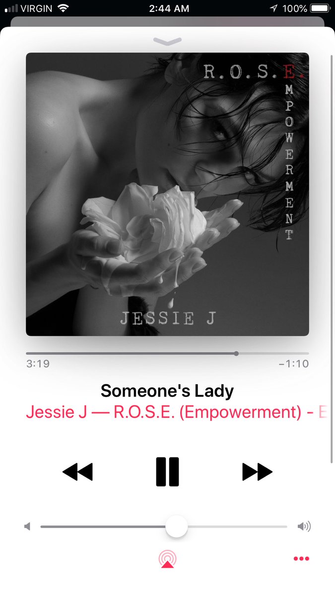 SlinkazTheModel's tweet photo. @JessieJ this had me tear up.... like this 4 part album tho 😖😓❤️❕

#Rose https://t.co/RAKYj8yKt6