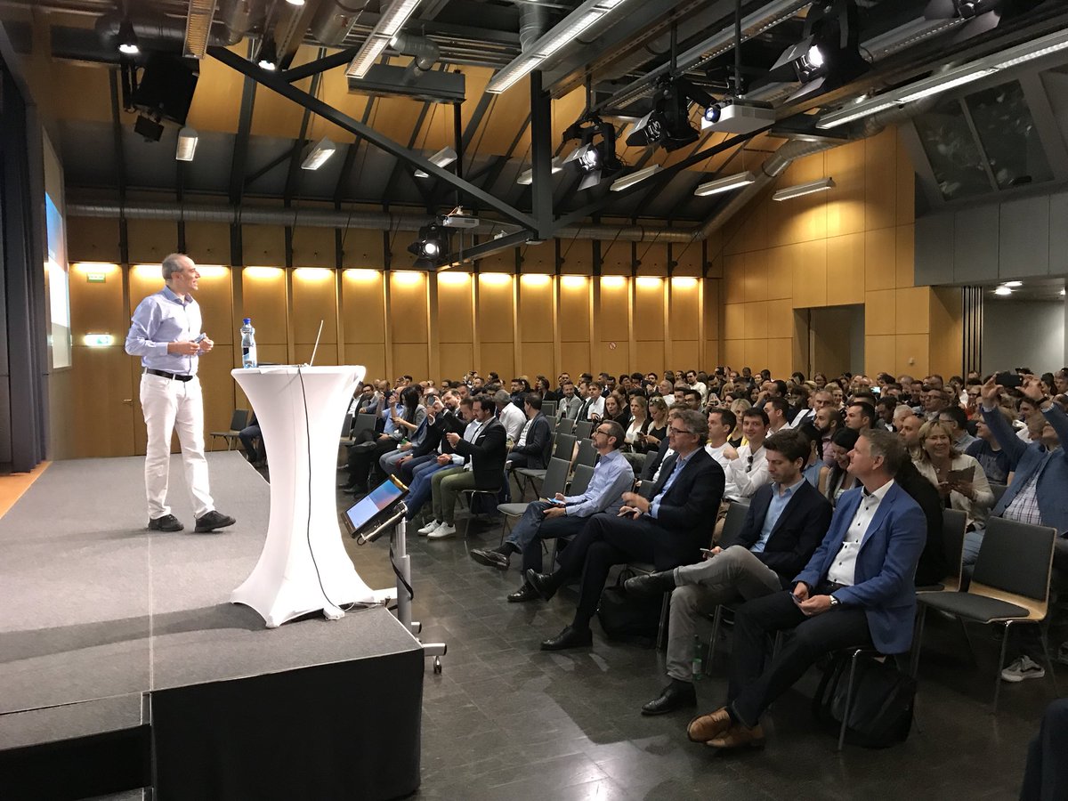 ferenc_robert's tweet photo. @localsearch_ch Roadshow in Zürich, tolles Team! https://t.co/tAkRoi89tA
