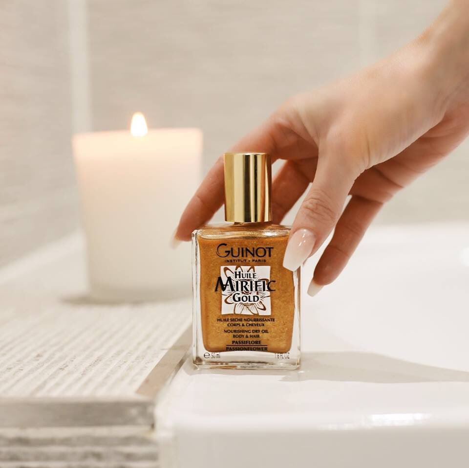 cloudnine_ltd's tweet photo. ☀️ Shine all #summer long with the #Guinot #bronze #bodyoil! 

*Available to purchase in #salon. ✨ https://t.co/3g6dT5gU9j