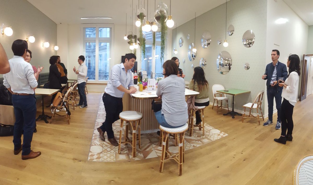 La_base64's tweet photo. 💬 #networking à l'occasion du #workshop "prototyper pour accélérer son projet" merci à @spacesworks pour votre accueil  👍 Pour développer votre #appli ou #Website en toute confiance, pensez à @La_base64 ! #spacesoperagarnier https://t.co/l7Puo2PuDA