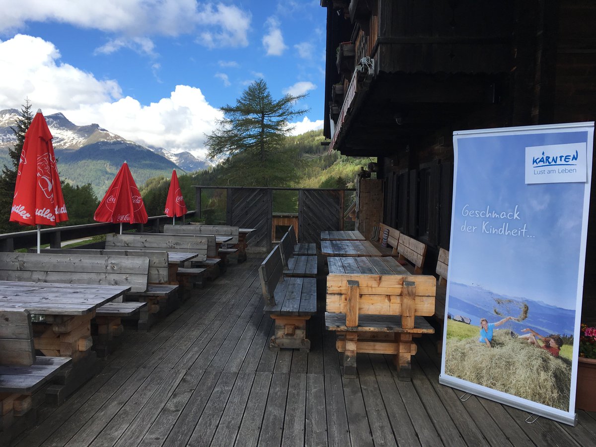 Almcamp's tweet photo. Wir wären dann soweit. Ihr könnt kommen. #alm18 #almcamp #visitcarinthia https://t.co/1OlCvYJIjx