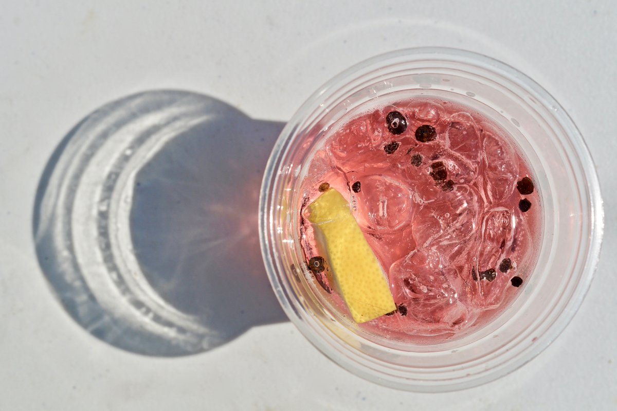 beth_kempster's tweet photo. The Bristol Gin Bus last week was a hoot! Who else loves a pretty g&amp;t? Blog post is up💖https://t.co/m8gFz0Rd9C #GinBus @FoozieBristol @Socialightapp #GRLPOWR #@BBlogRT #bristolblogger https://t.co/TPvBCnkjnZ
