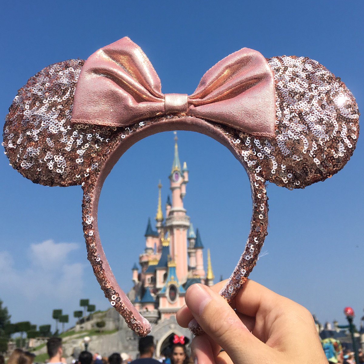 "Voyez la vie en Rose Gold" avec l'objet du mois de mai à <a href="/DisneylandParis/">Disneyland Paris</a> 
news.disneylandparis.com/blog/2018/05/2…