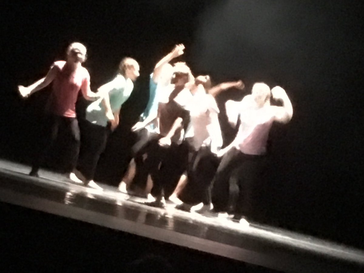 ReachingWiderSE's tweet photo. Wonderful to see our Dance and PE workshop pupils performing alongside the BA (hons) Dance graduates from @CardiffMetCSS. Fabulous example of the value of collaboration #aspire #inspire #opportunity https://t.co/Pu3G8uSq7p