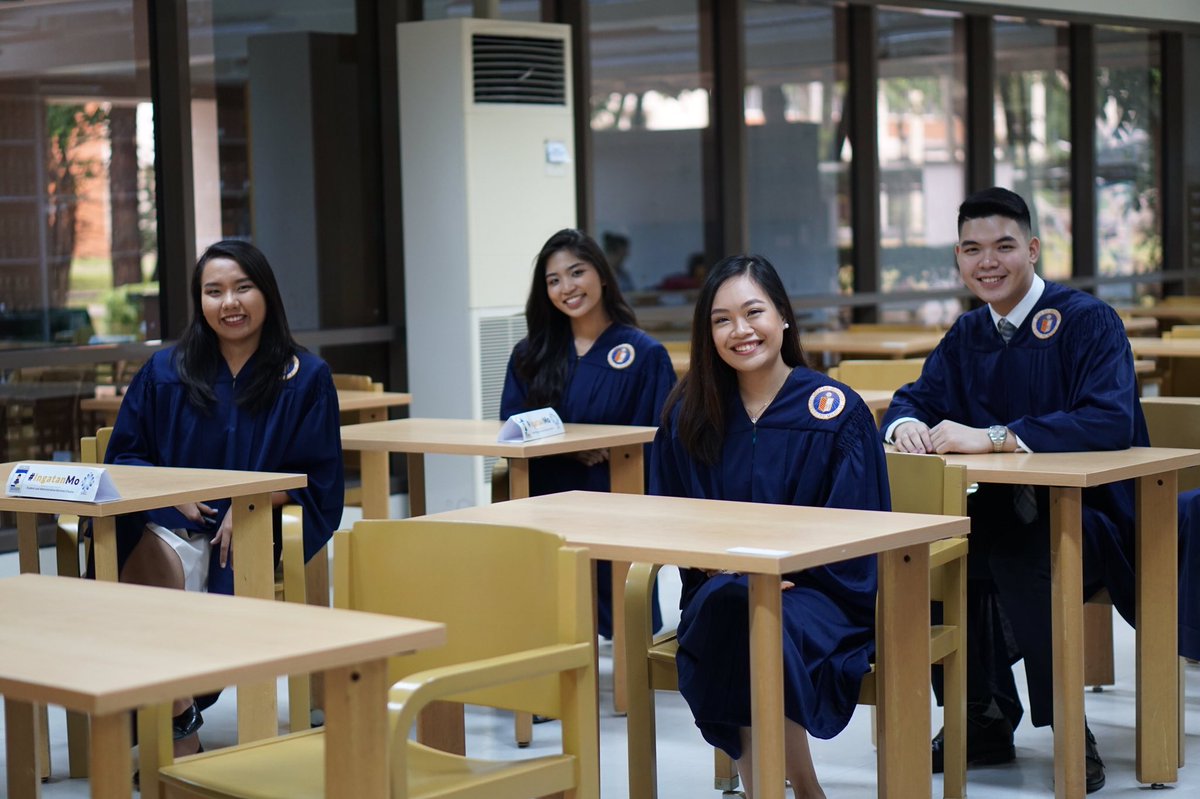 pamelagaw's tweet photo. Took the time to appreciate the campus one last time before i graduate tomorrow 💙 love you forever, Ateneo. https://t.co/rnyyUopr07