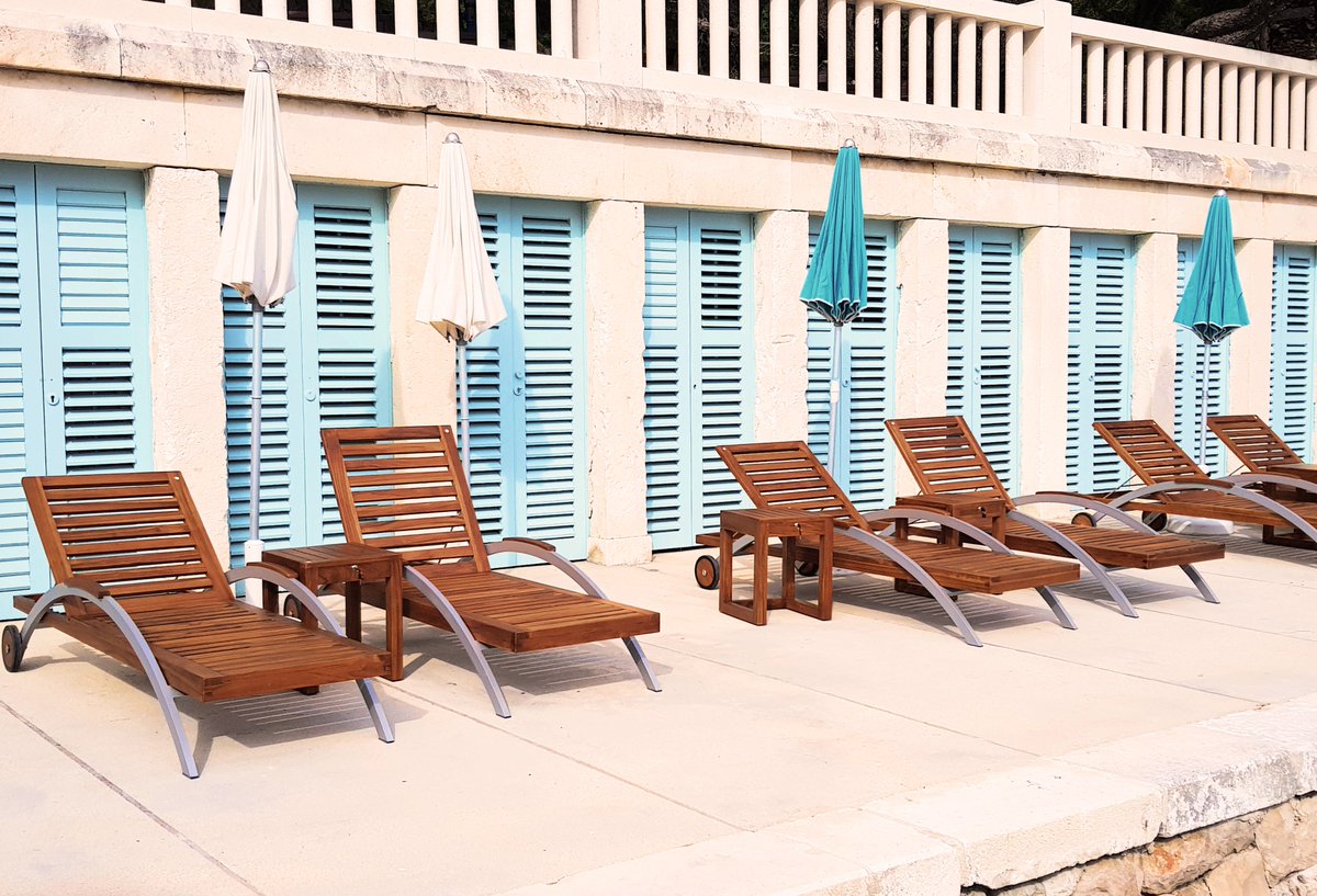 SNSGroupHCF's tweet photo. Welcome to the Bonj Les Bains, Hvar!
SNS Group delivered premium outdoor furniture for this unique beach on Hvar island. Enjoy the sumer of 2018! 
 #SNSGroup #HauteCouture #Furniture https://t.co/R8Q8yFsBfA