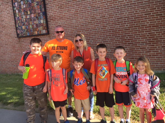 Forest_WCSD's tweet photo. Orange for Sebastian! https://t.co/LzZ09P6eXp