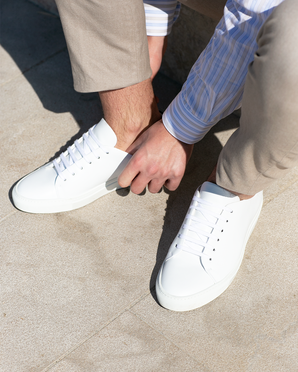 Freakloset's tweet photo. Don't forget to make them glow.
#freakloset #myshoesmycanvas #whitesneakers https://t.co/kxuyskfw6S