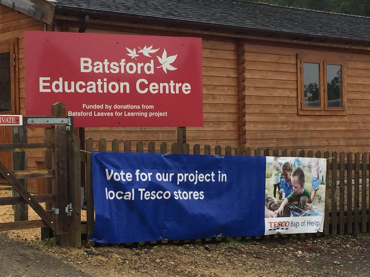 Tescocommunity3's tweet photo. Voting going well in May/June Bags of Help keep voting for your favourite project @CotswoldsFit @BatsfordA #NauntonVillageHall @groundworkuk @Tesco_SouthWest #littlehelpseveryday https://t.co/oAhCSbYuH2