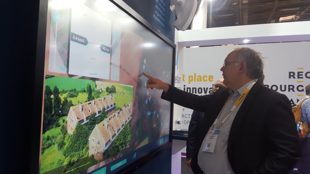 UaviaDrones's tweet image. Time to choose your side either you fly at @Airbus (C29) or at @MagellanCons (M34)!
We’re live now ! #SkyisOurs #Vivatech #InternetOfDrones