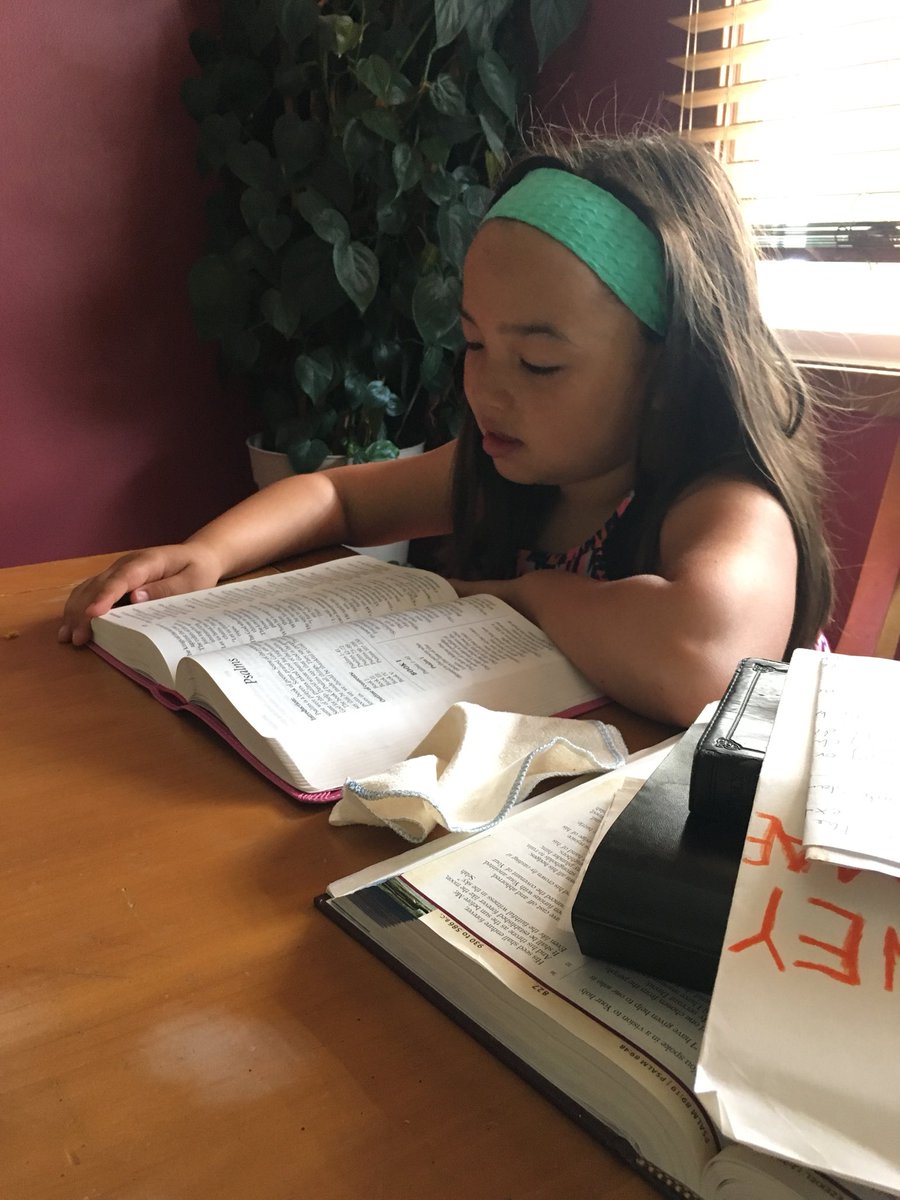 cavan_sarah's tweet photo. I always love having quiet times with my CG, but reading the Bible next to this girl takes the cake. #📖#👩‍❤️‍👩#emojibingo #sparklebears #m2tc #walnutcreekchurch https://t.co/5JxU3t9VYf