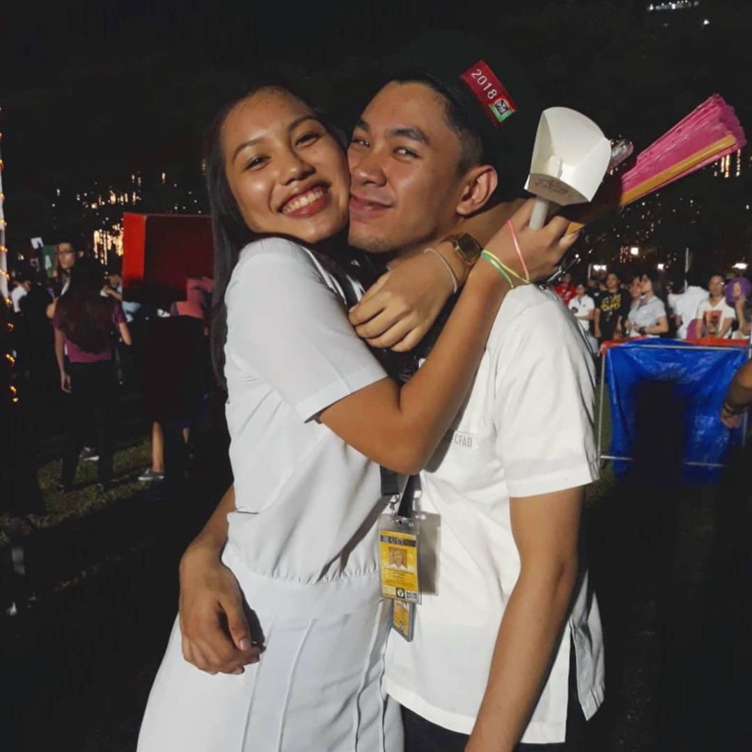 _markespiritu_'s tweet photo. Chapter Finished. Congratulations to us! Cheers to more milestones to achieve in the future! Love you! @ysabelaespiritu #USTBaccMass2018 https://t.co/PxzTO2SuO9