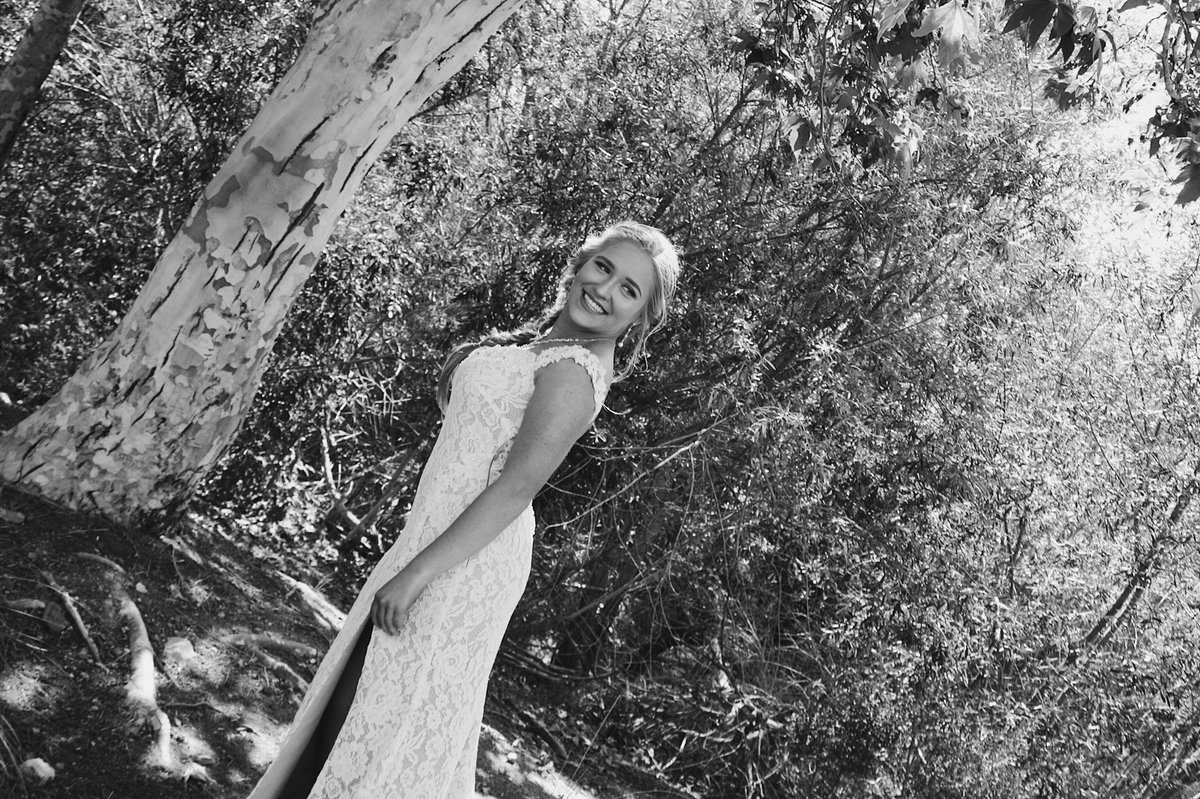 coralheinrichs's tweet photo. senior prom🌹 https://t.co/bhHo89Qwno