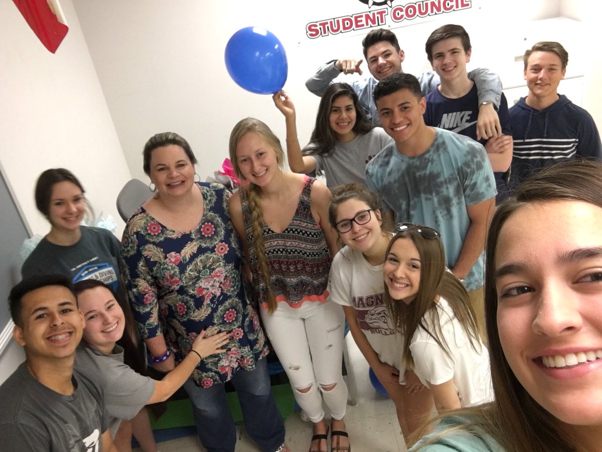 Magnolia_StuCo's tweet photo. Our officers managed to surprise our advisor and give her some love before we all part ways! We’ll miss you Lindholm, it’s not goodbye, just a see you later 💓 https://t.co/CJ3snBa7dz