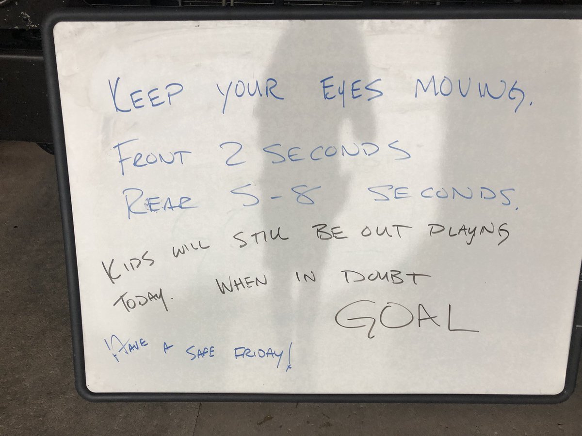 harnett151's tweet photo. Keep your eyes moving!! #SafetyFirst #preventionactivity @dwightclarkson  @jrindafernshaw @WestCentralKSMO @wellnesschampCP https://t.co/uEXVMwXURh
