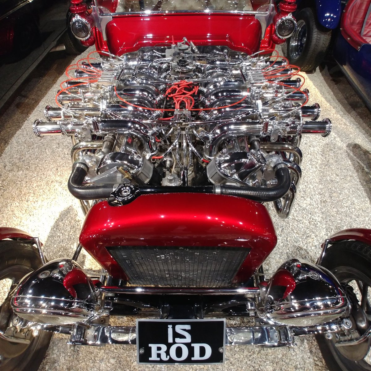 IracroftLimited's tweet photo. Perusing the exhibits thanks to @BrotherwoodAuto https://t.co/p2eqLya6U8