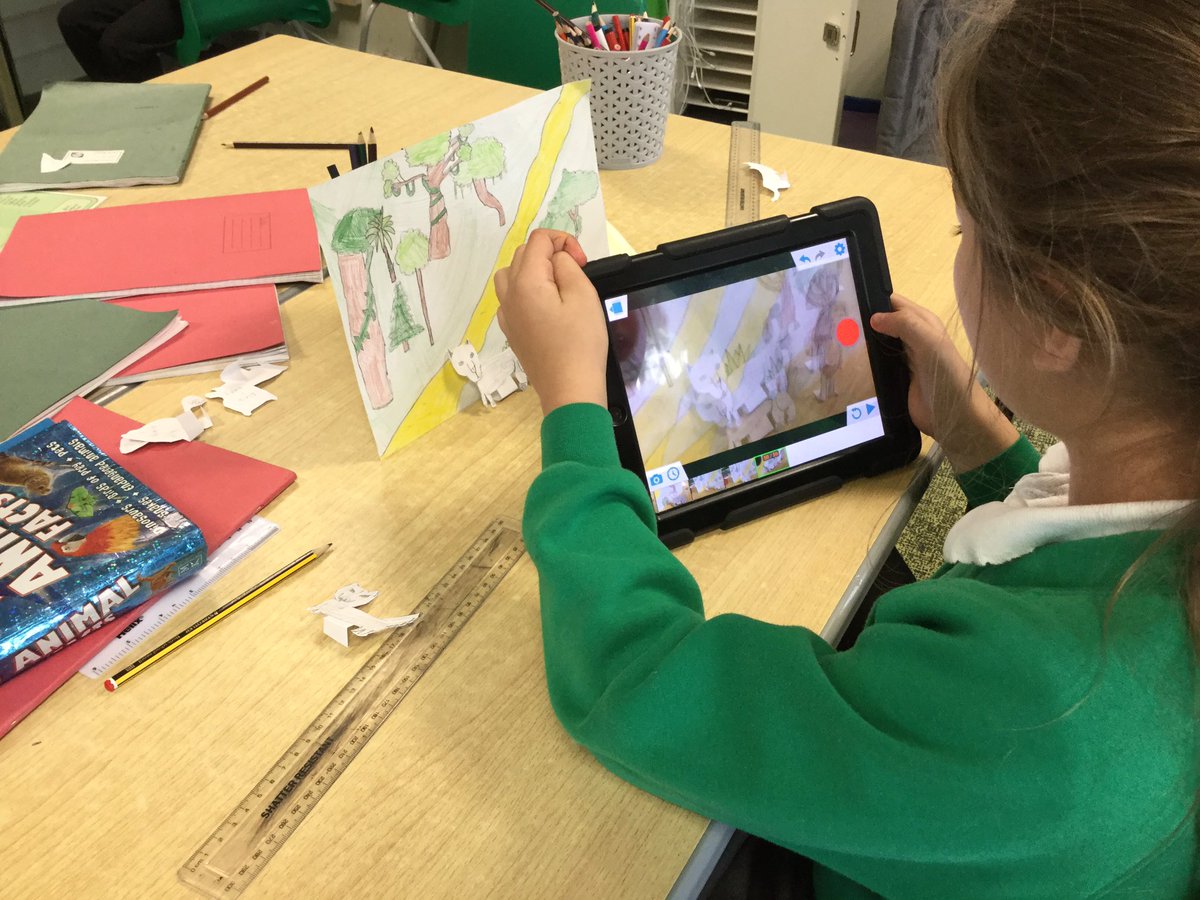 CaldiPrimary's tweet photo. Year 5 are creating so,e wonderful recreations of the Jungle Book story #loveKipling https://t.co/JjtHSeqqCm