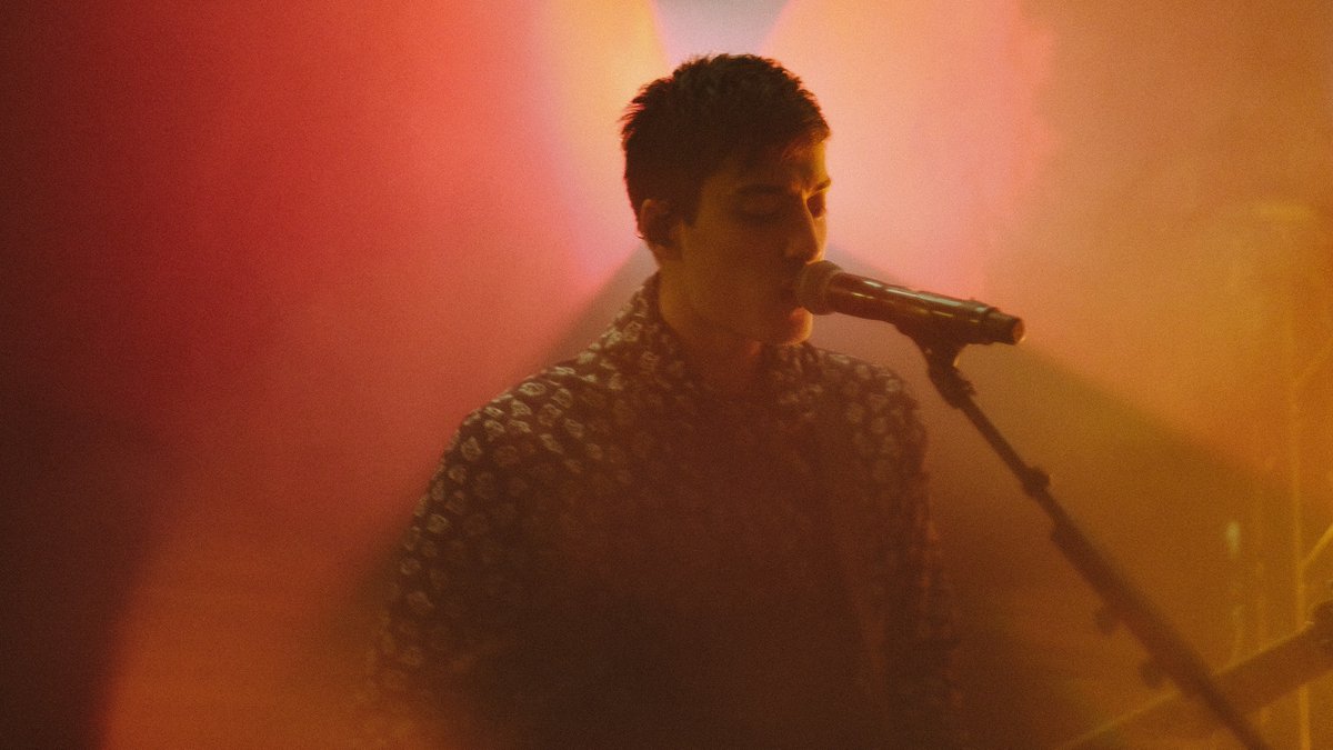 iameden's tweet photo. thank you for sharing these nights with me

tickets are now on sale for the final part of the vertigo world tour here: https://t.co/Eku1zucY0U

im coming home, ill see you soon x https://t.co/XIiUbDiz8O