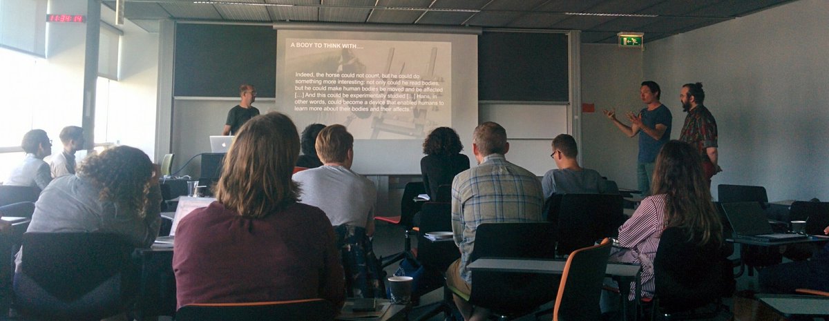 DaR_ITU's tweet photo. A Deweyan #STS reading of Clever Hans https://t.co/3xYjmoT2cN starts the presentation "Thinking Through the Databody: Sprints as Experimental Situations" by Anders Koed Madsen, @AndersKMunk and @jacomyma. #dasts18 #datasprint  #🐴 https://t.co/rsIUCZFVWB