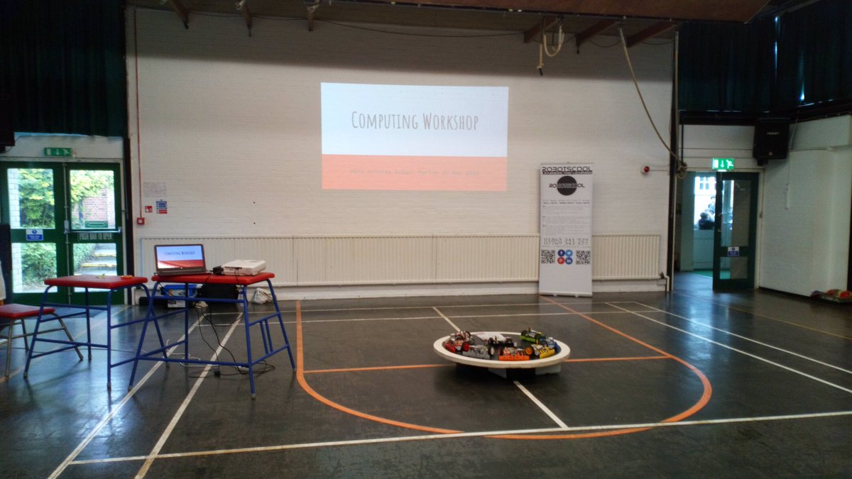 robotskool's tweet photo. #computing workshop at Holy Trinity #Marlow 3 X 1.5 hours sessions with Year 3. #Mindstorms #robosumo https://t.co/N6vAUTMayX