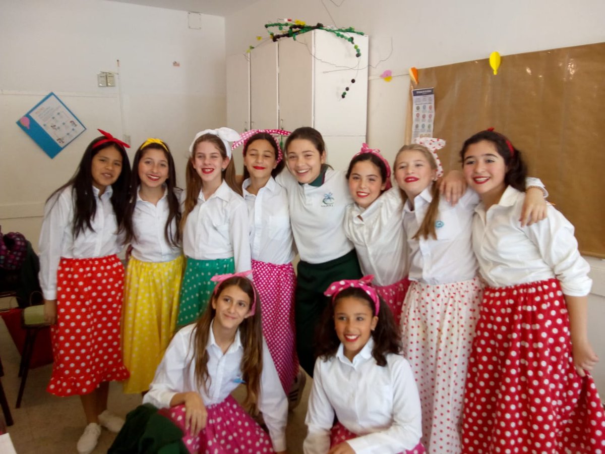 monimara's tweet photo. #FERIADOENTN https://t.co/a4nizahNBg