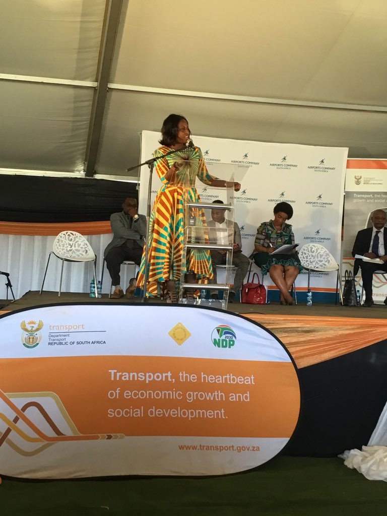 Dotransport's tweet photo. MEC Manzini talking to learners and encouraging them to take care of the facilities #ThumaMina #LearningInfrastructure @OfficialSACAA @rtia_aarto @Airports_ZA @SindiChikunga @SAgovnews @DBE_SA @ATNSSA @TrafficRTMC @_ArriveAlive https://t.co/Z0O1NRhgJG