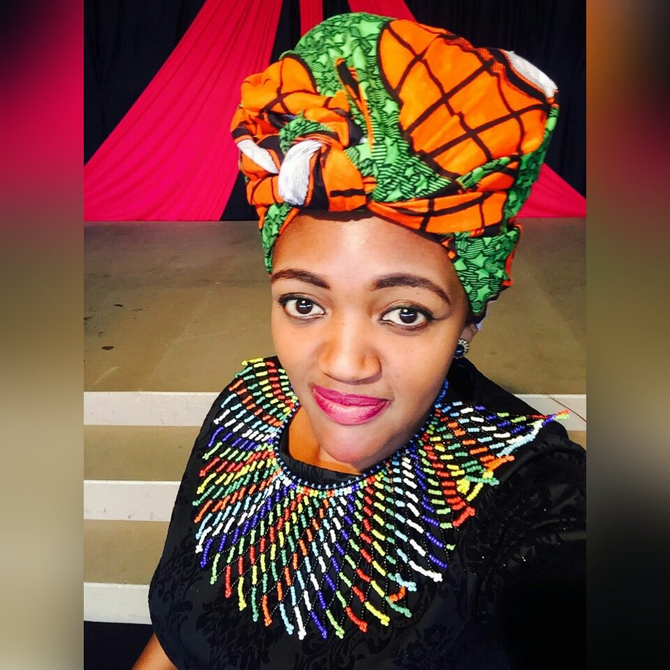 EmmaaMokoena's tweet photo. #AmAfrican 
Happy Africa day😊💖💖💖
#AfricaDay https://t.co/LuYv1s0VTE