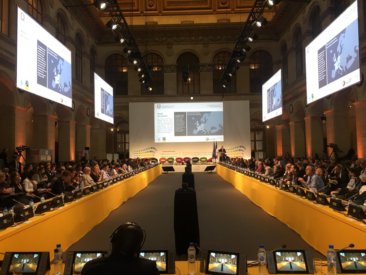 L’Italie qui succédera à la France à la tête du secrétariat de Bologne jusqu’en 2020 présente son projet pour les 2 années à venir 🇮🇹🇪🇺🇫🇷

cc <a href="/BFUGsecretariat/">EHEA - BFUG</a> 
#EHEAParis2018 #BolognaProcess