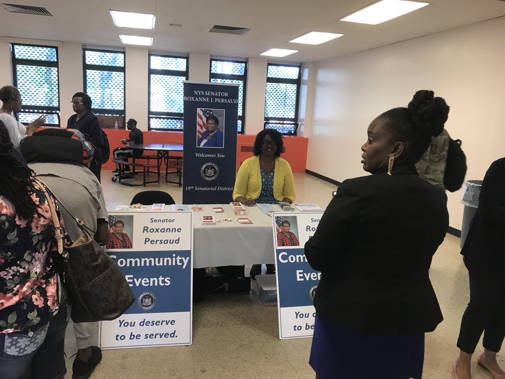 ACE_HS_Brooklyn's tweet photo. South shore campus partnered with  
Assembly woman Jaime Williams and Senator Roxanne Persuad last night at our second annual job fair where over 300 people attended!!! Working together as a campus to Provide opportunities for our students, parents and community members! https://t.co/SLFwNemkOY