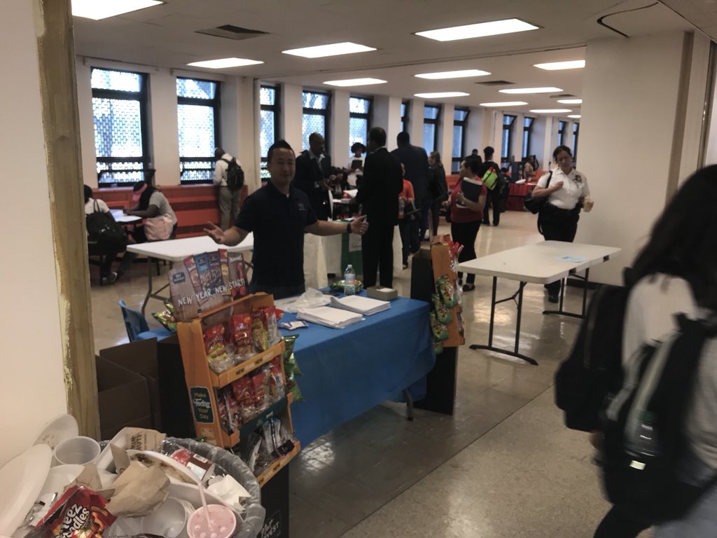 ACE_HS_Brooklyn's tweet photo. South shore campus partnered with  
Assembly woman Jaime Williams and Senator Roxanne Persuad last night at our second annual job fair where over 300 people attended!!! Working together as a campus to Provide opportunities for our students, parents and community members! https://t.co/SLFwNemkOY