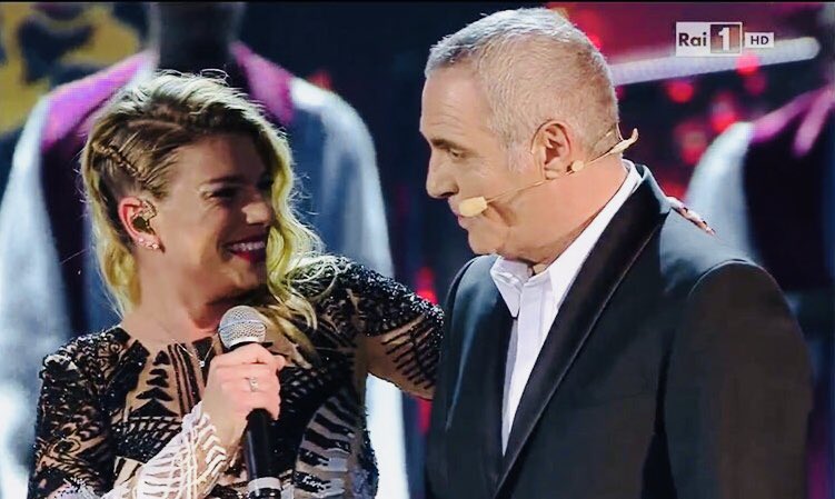 GioPanariello's tweet photo. Auguri Emma!!!!💥💥🎈🎈🎶🍭🎼🎸🎧🎷@realbrown https://t.co/LknWRnZaJ8