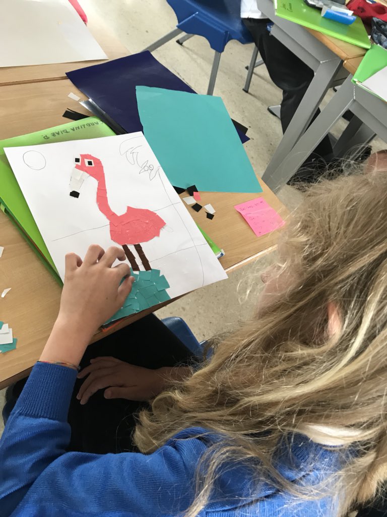 laurafdezdelap's tweet photo. Creating mosaics #arts&crafts #4thprimary @ausevamaristas @2cicloauseva1 @2cicloauseva https://t.co/efYPYHwHLR