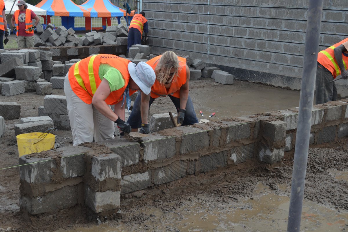 hfh_kenya's tweet image. Looking for a way to give back to the community....@hfh_kenya we also provide  opportunities for volunteers to use their construction skills while still supporting Habitat's mission. #Buildingforapurpose #Touchinglives #Growingskills #Puttingworkintoaction #DiversityandInclusion