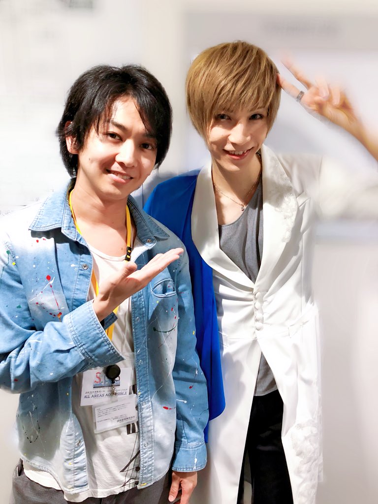 苅羽悠 A Twitter そんな秦組 らん での田中稔彦は髭を蓄え小生意気な 村長でしたが 今 S Q S の現場では素敵な衣装を纏い ながらキラキラとアイドルやっております 真逆と言っていいほどの役柄 笑 こちら明後日の27日までですよ 千秋楽いきまーす スケア