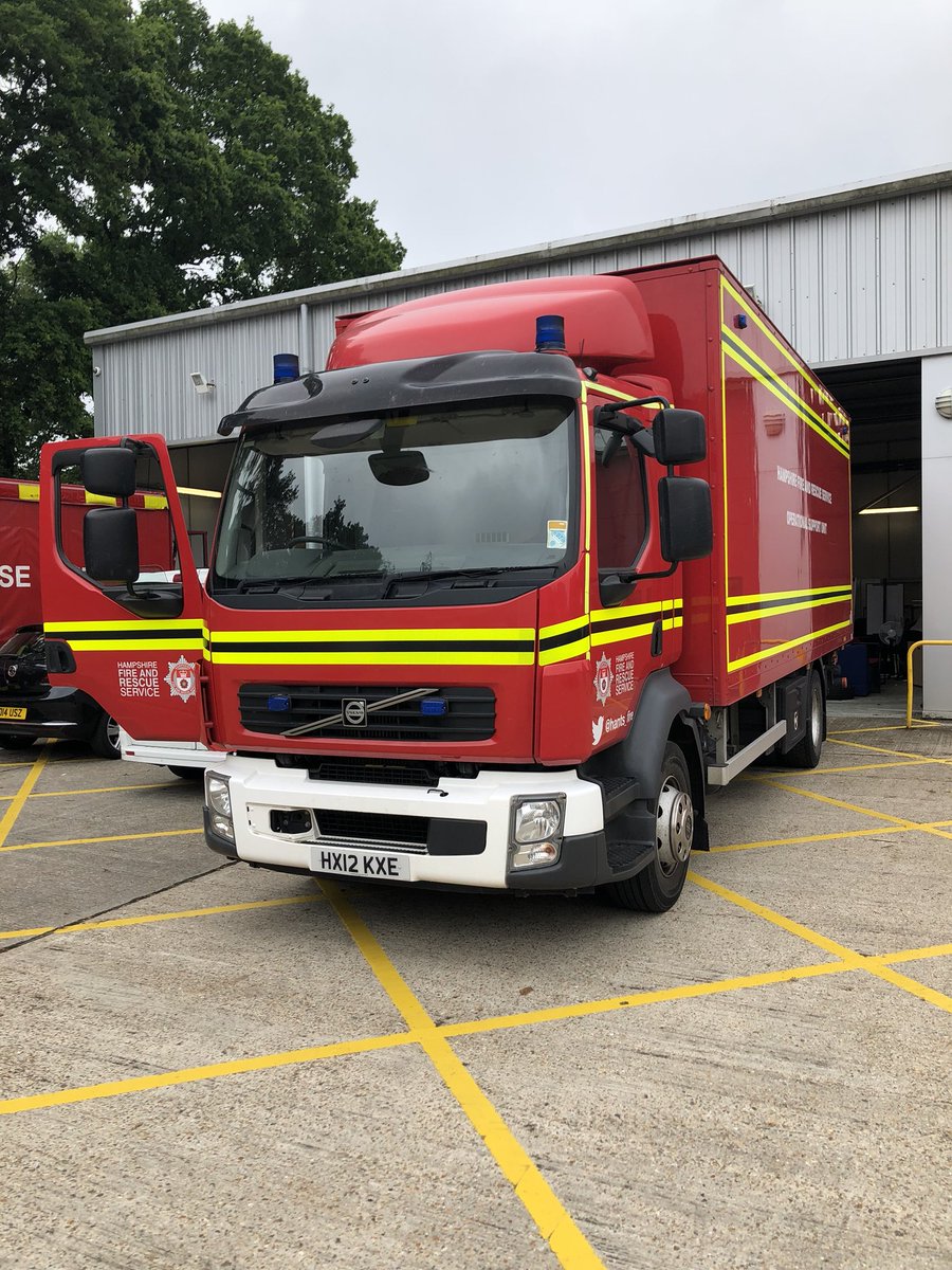 LamarMorgann's tweet photo. Out in the OSU today. Off to @Horndean25, @HavantFire16 and @Southsea24 #opsduties #HFRSLogistics https://t.co/FUpWjWjVuS
