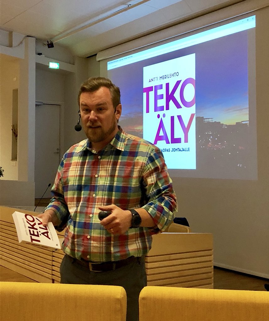 AnuSalpakoski's tweet photo. Uutta ideaa hakemassa palveluiden kehittämiseen #QuantifiedEmployee -seminaarissa. Voiko mm. #tekoäly parantaa työntekijän #hyvinvointia ?Erinomainen esitys @AnttiMerilehto 
#qe2018 #peurunka https://t.co/YuFkvfPec0